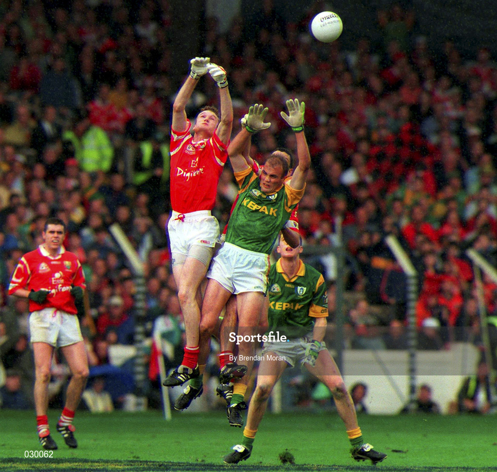26 September 1999; Nicholas Murphy of Cork in action against John McDermott of Meath during the Bank of Ireland All-Ireland Senior Football Championship Final between Meath and Cork at Croke Park in Dublin. Photo by Brendan Moran/Sportsfile
