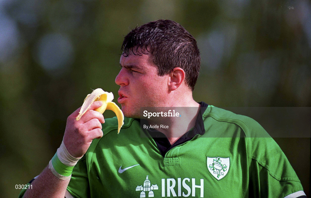 29 September 1999; Reggie Corrigan eats a banana during an Ireland Rugby training session at King's Hospital in Palmerstown, Dublin. Photo by Aoife Rice/Sportsfile