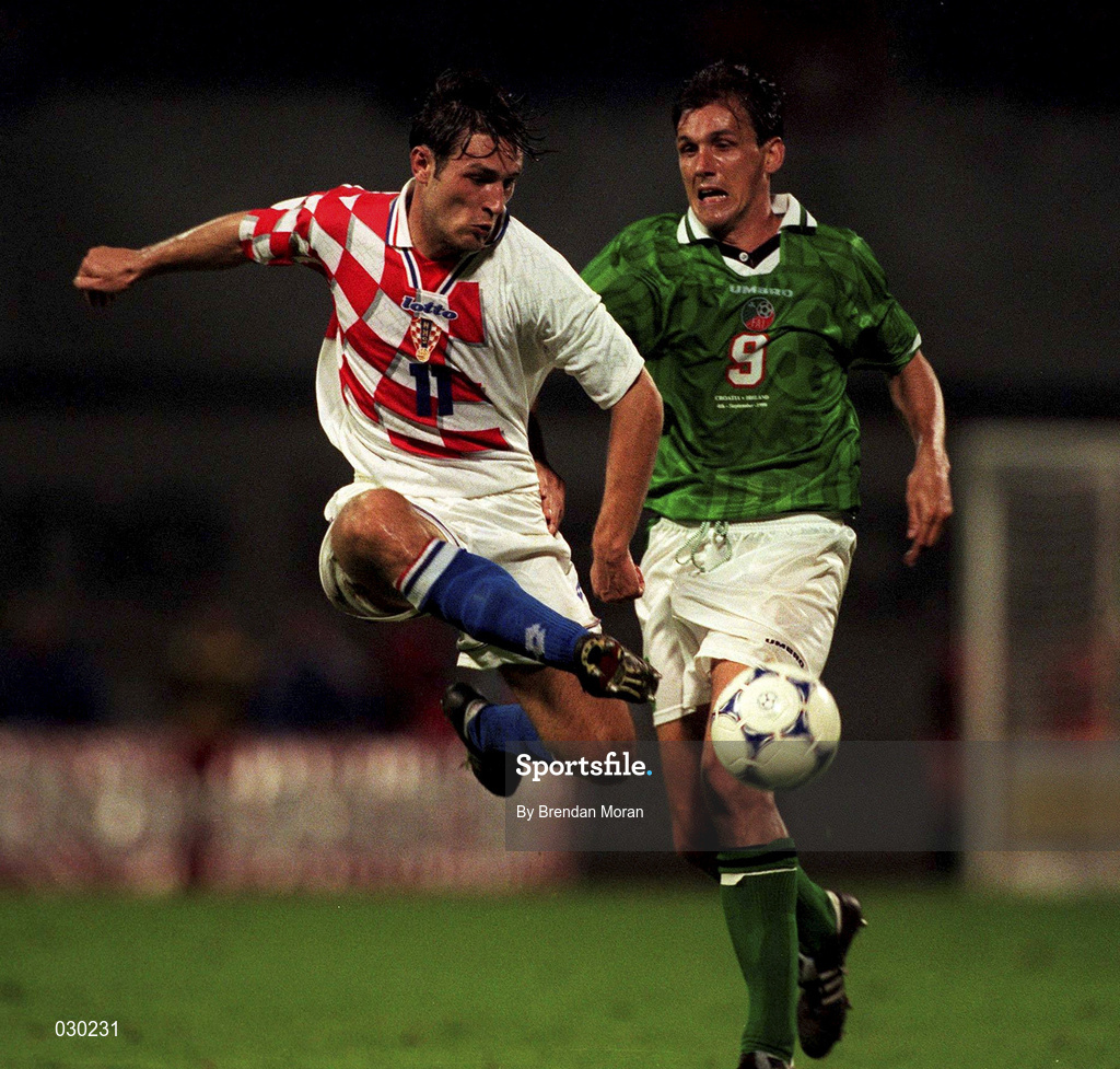 4 September 1999; Robert Kovac of Croatia in action against Tony Cascarino of Ireland during the UEFA European Championships Qualifying Group 8 match between Croatia and Republic of Ireland at Maksimir Stadium in Zagreb, Croatia. Photo by Brendan Moran/Sportsfile