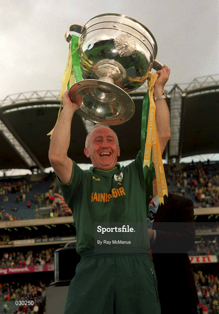 26 September 1999; Meath manager Sean Boylan lifts the Sam Maguire Cup following the Bank of Ireland All-Ireland Senior Football Championship Final between Meath and Cork at Croke Park in Dublin. Photo by Ray McManus/Sportsfile
