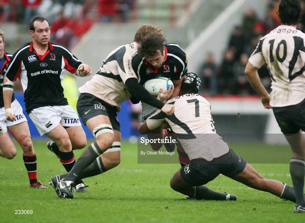 21 January 2007; Neil Best, Ulster, is tackled by Patrico Albacete and theirry Dusatoir, Toulouse. Heineken Cup, Pool 5, Round 6, Toulouse v Ulster, Stade Ernest Wallon, Toulouse, France. Picture credit: Oliver McVeigh / SPORTSFILE