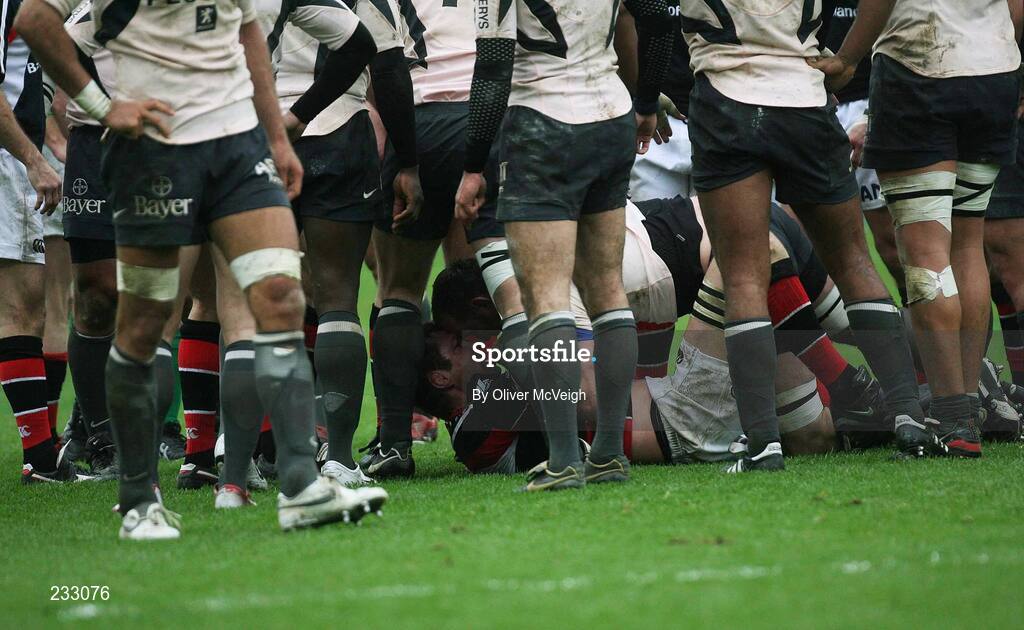 21 January 2007; Trevor Brennan, Toulouse, on top of Justin Harrison, Ulster, in an alleged head butting incident. Heineken Cup, Pool 5, Round 6, Toulouse v Ulster, Stade Ernest Wallon, Toulouse, France. Picture credit: Oliver McVeigh / SPORTSFILE