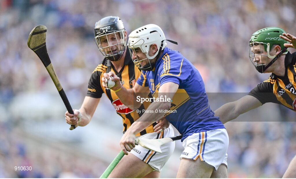 7 September 2014; Patrick Maher,Tipperary, in action against Jackie Tyrrell and Paul Murphy, right, Kilkenny. GAA Hurling All Ireland Senior Championship Final, Kilkenny v Tipperary. Croke Park, Dublin. Picture credit: Piaras Ó Mídheach / SPORTSFILE