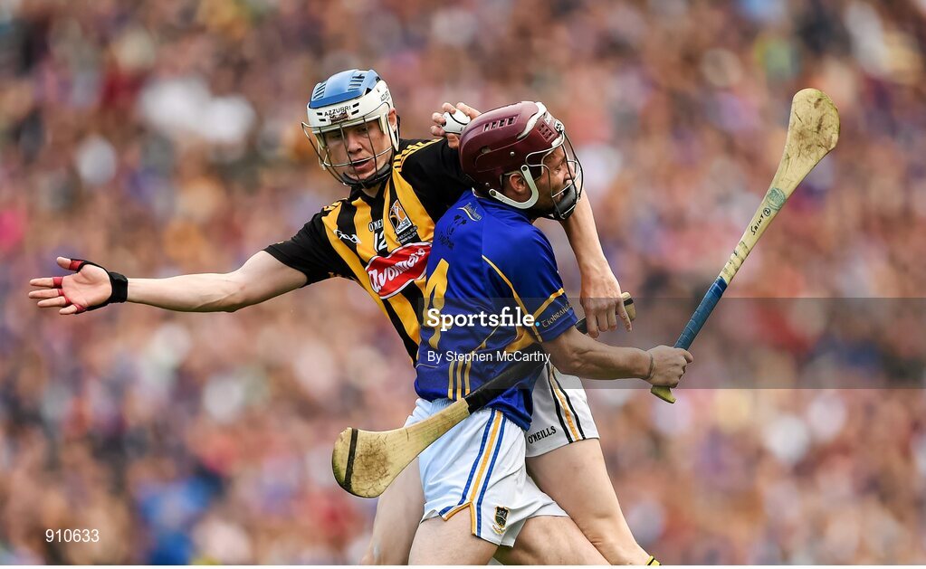 7 September 2014; Paddy Stapleton, Tipperary, in action against TJ Reid, Kilkenny. GAA Hurling All Ireland Senior Championship Final, Kilkenny v Tipperary. Croke Park, Dublin. Picture credit: Stephen McCarthy / SPORTSFILE