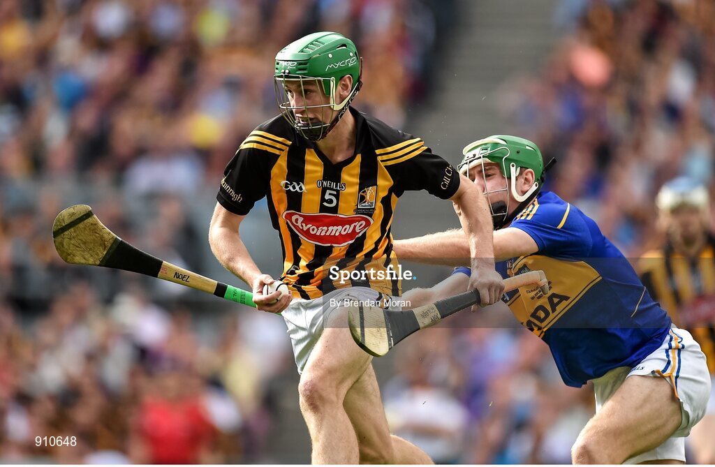 7 September 2014; Joey Holden, Kilkenny, in action against Noel McGrath, Tipperary. GAA Hurling All Ireland Senior Championship Final, Kilkenny v Tipperary. Croke Park, Dublin. Picture credit: Brendan Moran / SPORTSFILE