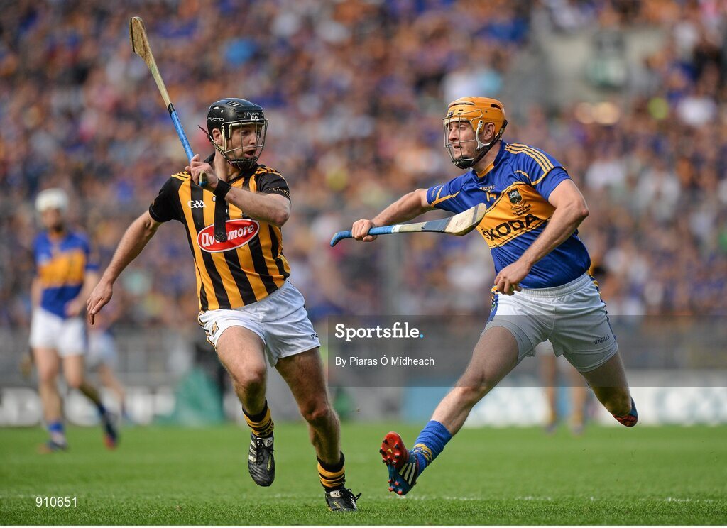 7 September 2014; Seamus Callanan, Tipperary, in action against JJ Delaney, Kilkenny. GAA Hurling All Ireland Senior Championship Final, Kilkenny v Tipperary. Croke Park, Dublin. Picture credit: Piaras Ó Mídheach / SPORTSFILE