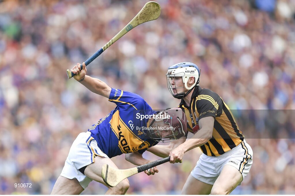 7 September 2014; Paddy Stapleton, Tipperary, in action against TJ Reid, Kilkenny. GAA Hurling All Ireland Senior Championship Final, Kilkenny v Tipperary. Croke Park, Dublin. Picture credit: Stephen McCarthy / SPORTSFILE