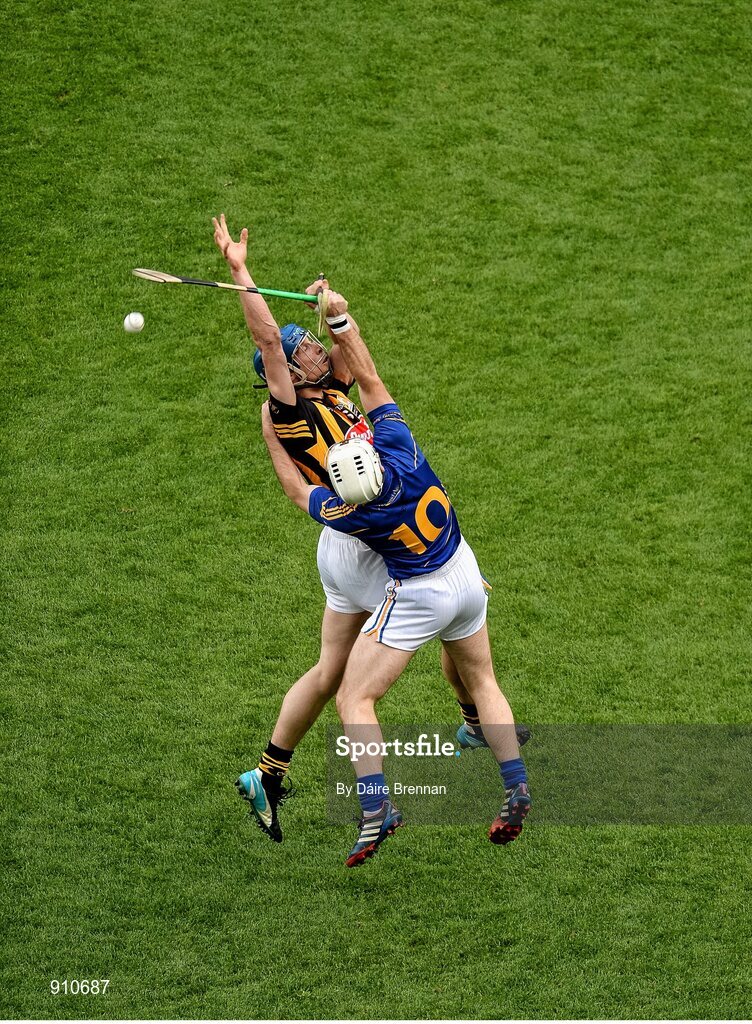 7 September 2014; Brian Hogan, Kilkenny, in action against Gearóid Ryan, Tipperary. GAA Hurling All Ireland Senior Championship Final, Kilkenny v Tipperary. Croke Park, Dublin. Picture credit: Dáire Brennan / SPORTSFILE