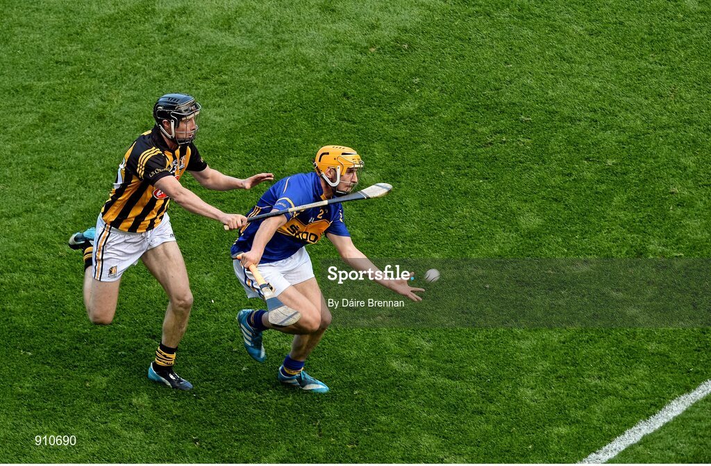 7 September 2014; Cathal Barrett, Tipperary, in action against Aidan Fogarty, Kilkenny. GAA Hurling All Ireland Senior Championship Final, Kilkenny v Tipperary. Croke Park, Dublin. Picture credit: Dáire Brennan / SPORTSFILE