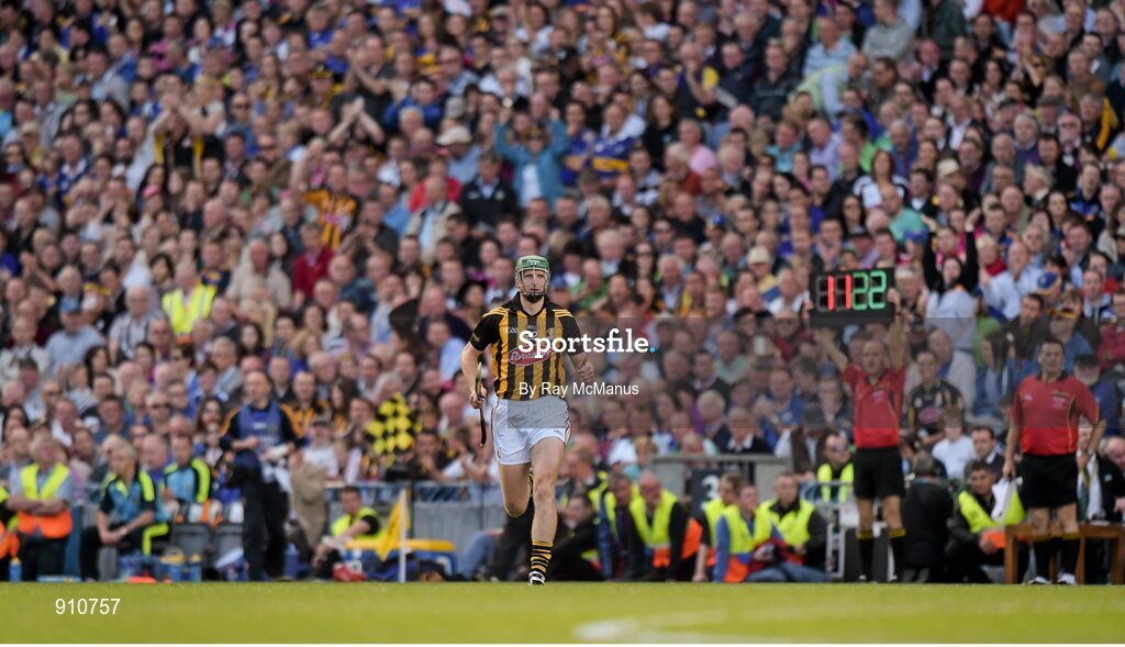7 September 2014; Substitute Henry Shefflin is introduced for Kilkenny. GAA Hurling All Ireland Senior Championship Final, Kilkenny v Tipperary. Croke Park, Dublin. Picture credit: Ray McManus / SPORTSFILE