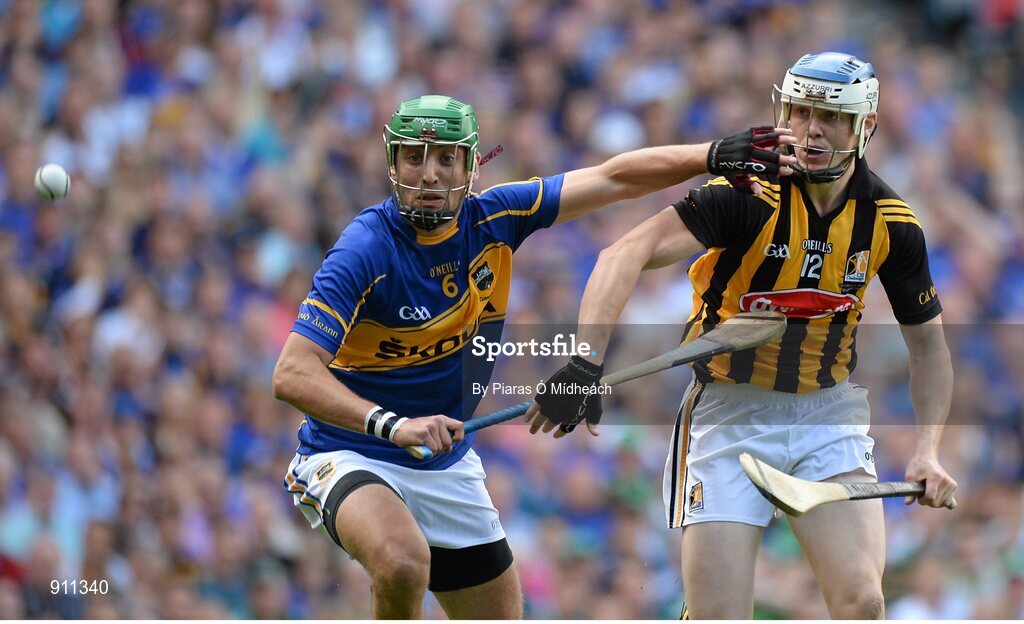 7 September 2014; James Barry, Tipperary, in action against TJ Reid, Kilkenny. GAA Hurling All Ireland Senior Championship Final, Kilkenny v Tipperary. Croke Park, Dublin. Picture credit: Piaras Ó Mídheach / SPORTSFILE
