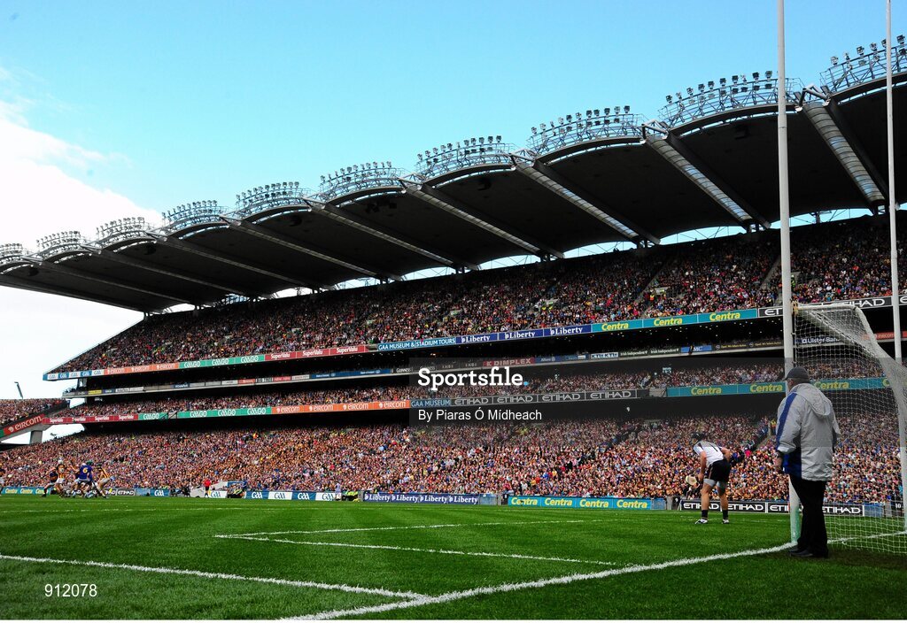 7 September 2014; A general of action during the game. GAA Hurling All Ireland Senior Championship Final, Kilkenny v Tipperary. Croke Park, Dublin. Picture credit: Piaras Ó Mídheach / SPORTSFILE