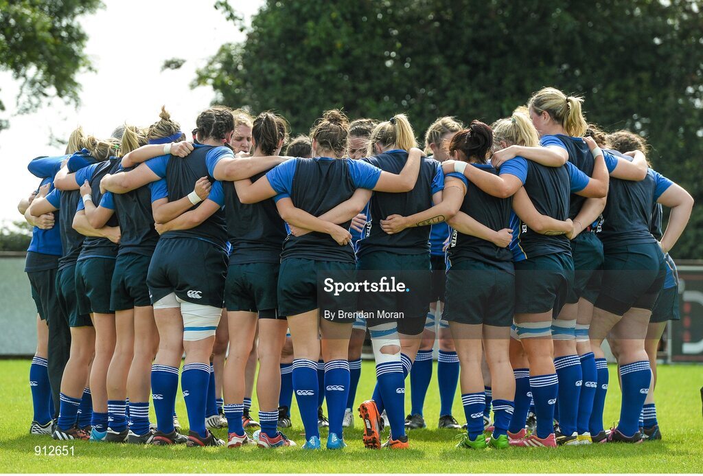 13 September 2014; The Leinster team huddle before the game. Women’s Senior Interprovincial, Leinster v Munster, Ashbourne RFC, Ashbourne, Co. Meath. Picture credit: Brendan Moran / SPORTSFILE