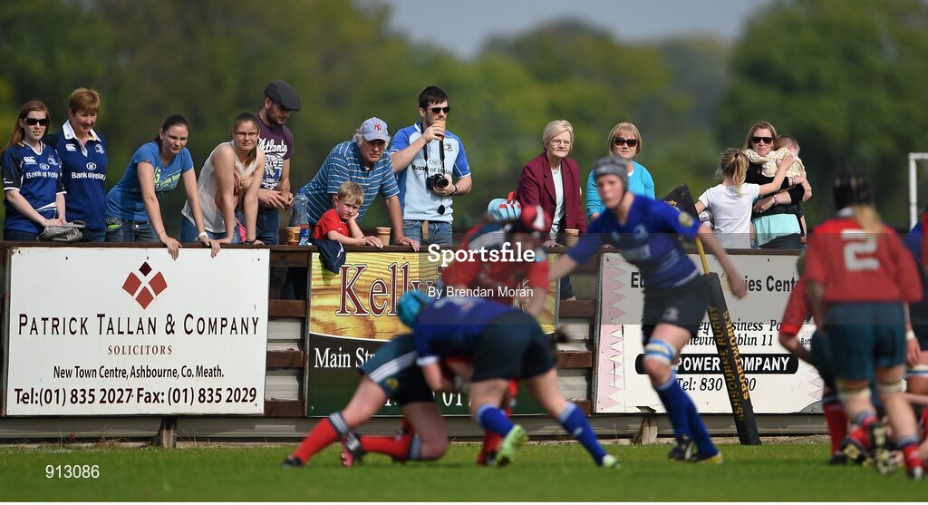 13 September 2014; Leinster fans look on during the game. Women’s Senior Interprovincial, Leinster v Munster, Ashbourne RFC, Ashbourne, Co. Meath. Picture credit: Brendan Moran / SPORTSFILE