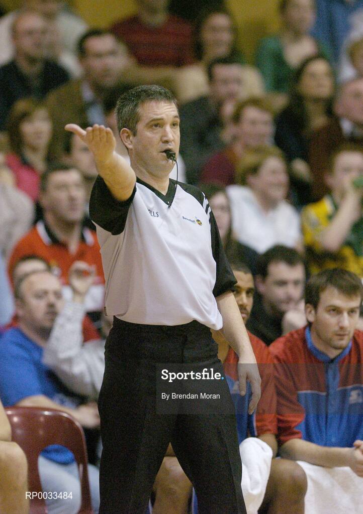 28 January 2007; Referee Paul Dempsey. Men's Superleague National Cup Final, Abrakebabra Tigers, Tralee, Co. Kerry v UCC Demons, Cork, National Basketball Arena, Tallaght, Dublin. Picture credit: Brendan Moran / SPORTSFILE
