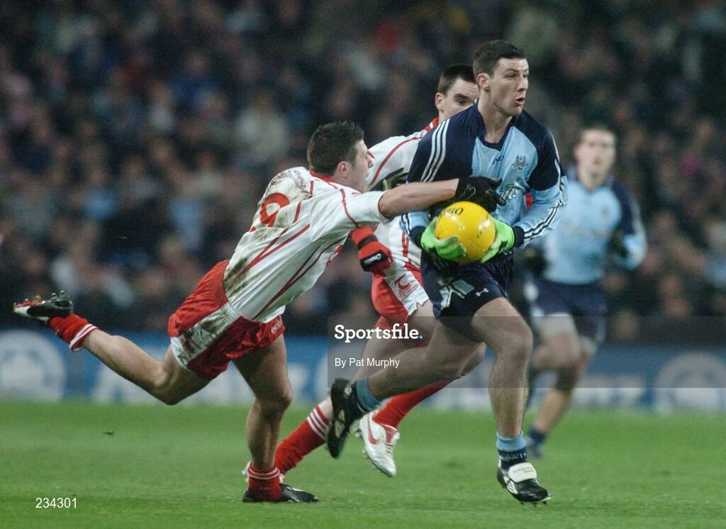 3 February 2007; Colin Moran, Dublin, in action against Sean Cavanagh, Tyrone. Allianz NFL Division 1A, Dublin v Tyrone, Croke Park, Dublin. Picture credit: Pat Murphy / SPORTSFILE