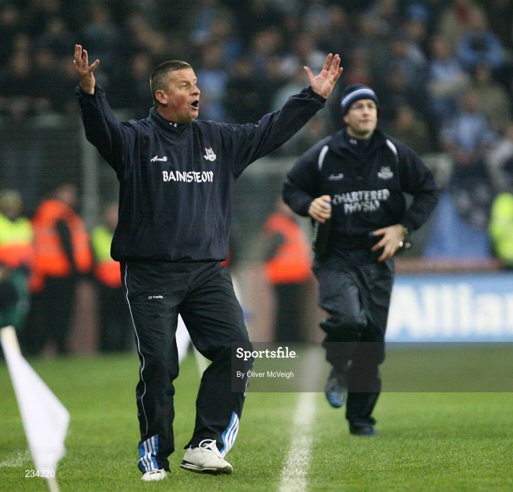 3 February 2007; Dublin manager Paul Caffrey displays his frustration from the side line. Allianz NFL Division 1A, Dublin v Tyrone, Croke Park, Dublin. Picture credit: Oliver McVeigh / SPORTSFILE