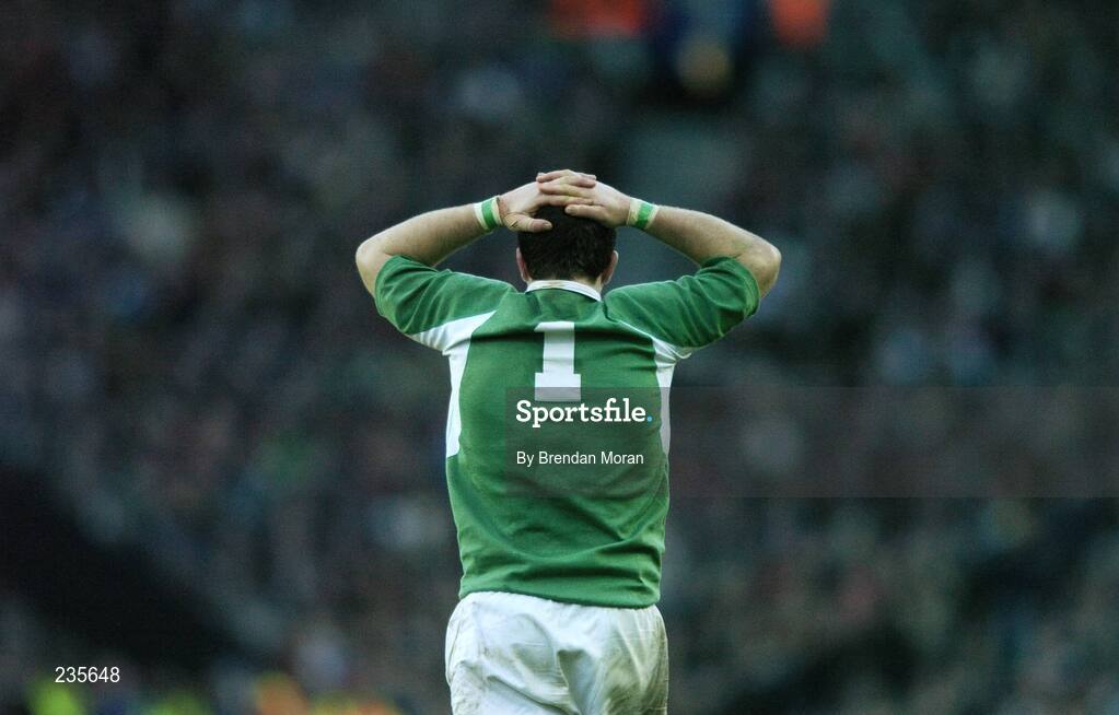 11 February 2007; Marcus Horan, Ireland, holds his head late in the game. RBS Six Nations Rugby Championship, Ireland v France, Croke Park, Dublin. Picture Credit: Brendan Moran / SPORTSFILE