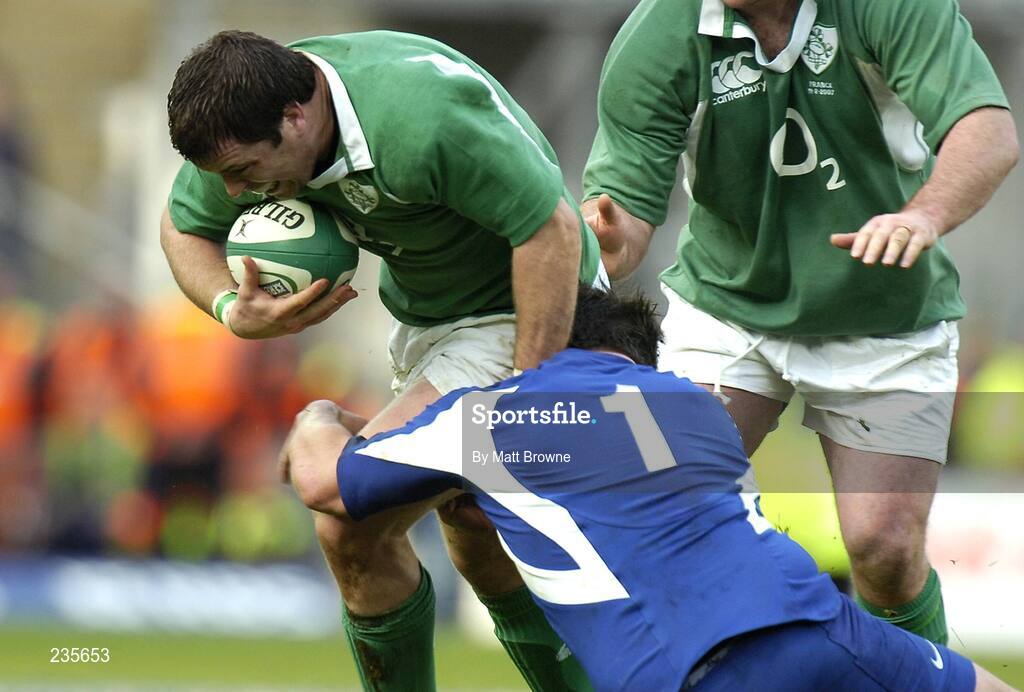 11 February 2007; Marcus Horan, Ireland, is tackled by Sylvain Marconnet, France. RBS Six Nations Rugby Championship, Ireland v France, Croke Park, Dublin. Picture Credit: Matt Browne / SPORTSFILE