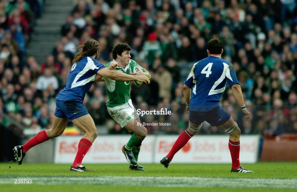 11 February 2007; Shane Horgan, Ireland, is tackled by Sebastien Chabal, France. RBS Six Nations Rugby Championship, Ireland v France, Croke Park, Dublin. Picture Credit: Brendan Moran / SPORTSFILE