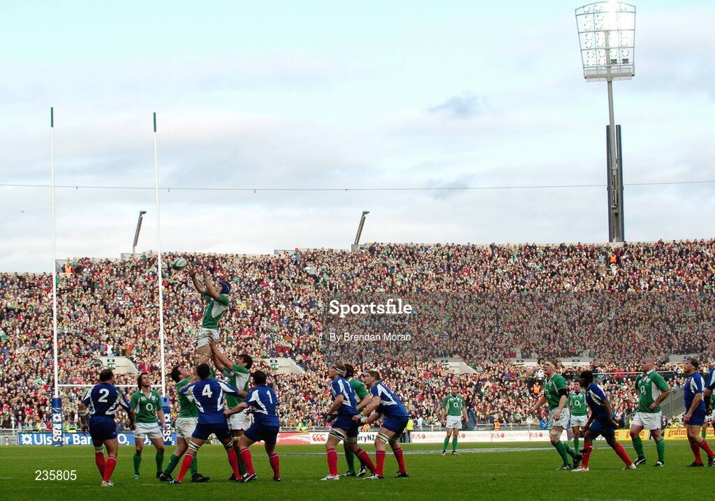 11 February 2007; Simon Easterby, Ireland, wins a lineout against France watched by a large crowd on Hill 16. RBS Six Nations Rugby Championship, Ireland v France, Croke Park, Dublin. Picture Credit: Brendan Moran / SPORTSFILE