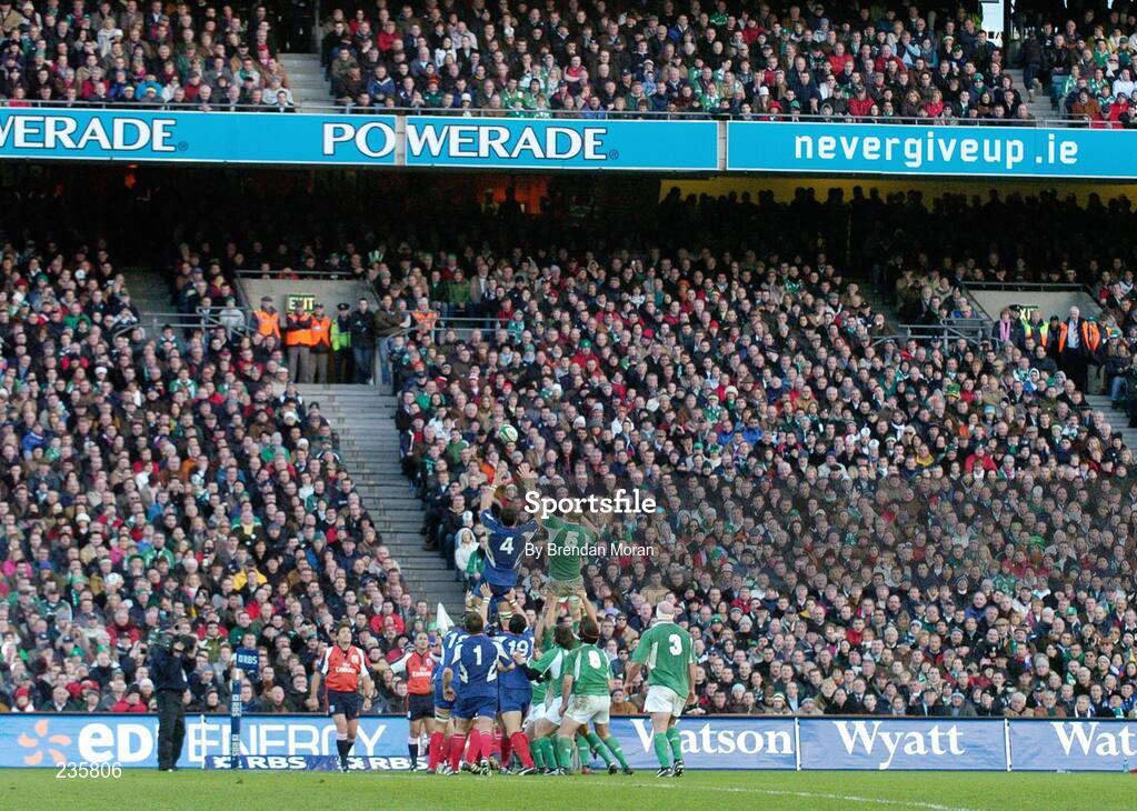 11 February 2007; Paul O'Connell, 5, Ireland, contests a lineout with Lionel Nallet, 4, France, in front of the Cusack Stand. RBS Six Nations Rugby Championship, Ireland v France, Croke Park, Dublin. Picture Credit: Brendan Moran / SPORTSFILE