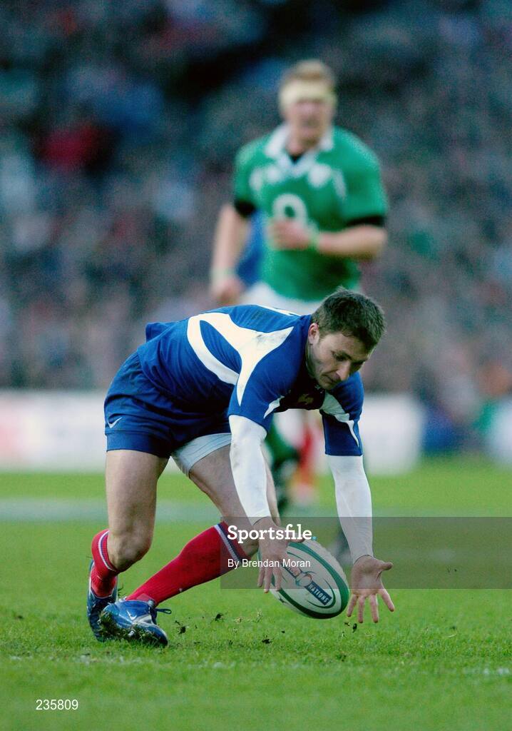 11 February 2007; Pierre Mignoni, France. RBS Six Nations Rugby Championship, Ireland v France, Croke Park, Dublin. Picture Credit: Brendan Moran / SPORTSFILE