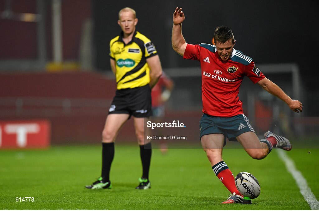 19 September 2014; Jonathan Holland, Munster, kicks a conversion. Guinness PRO12, Round 3, Munster v Zebre. Thomond Park, Limerick. Picture credit: Diarmuid Greene / SPORTSFILE