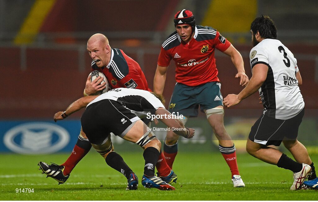 19 September 2014; Paul O'Connell, Munster, supported by team-mate Tommy O'Donnell, in action against Filippo Cristiano, Zebre. Guinness PRO12, Round 3, Munster v Zebre. Thomond Park, Limerick. Picture credit: Diarmuid Greene / SPORTSFILE