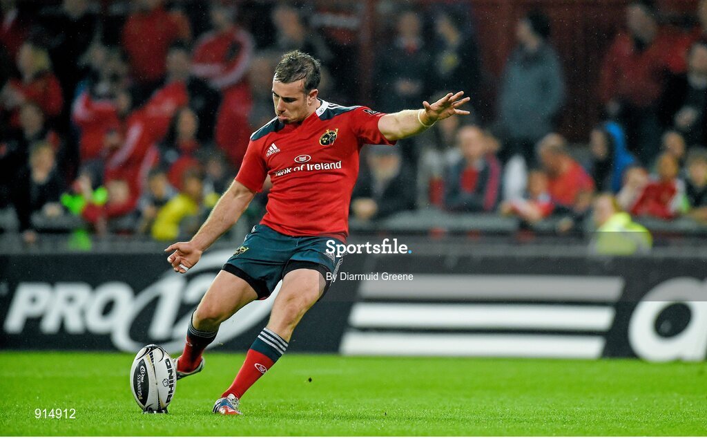 19 September 2014; JJ Hanrahan, Munster, kicks a conversion. Munster v Zebre, Guinness PRO12 Round 3, Thomond Park, Limerick. Picture credit: Diarmuid Greene / SPORTSFILE