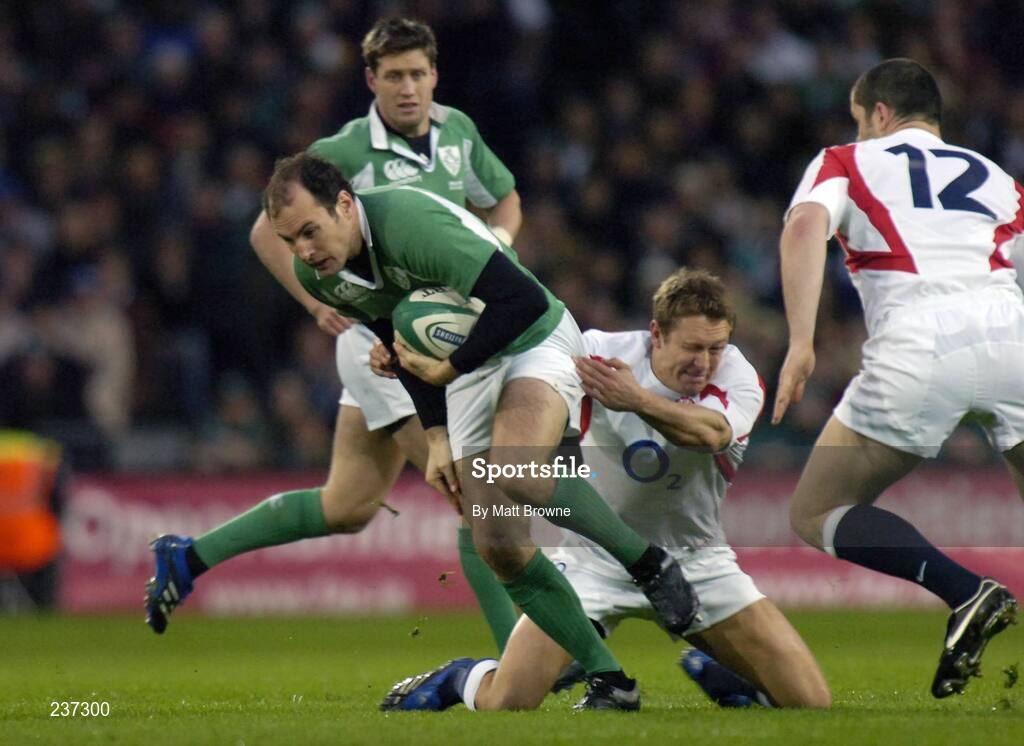 24 February 2007; Girvan Dempsey, Ireland, is tackled by Jonny Wilkinson, England. RBS Six Nations Rugby Championship, Ireland v England, Croke Park, Dublin. Picture Credit: Matt Browne / SPORTSFILE