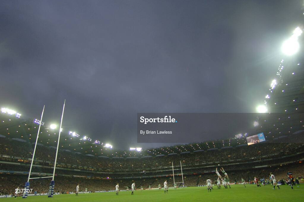 24 February 2007; A general view of Croke Park during a lineout. RBS Six Nations Rugby Championship, Ireland v England, Croke Park, Dublin. Picture Credit: Brian Lawless / SPORTSFILE