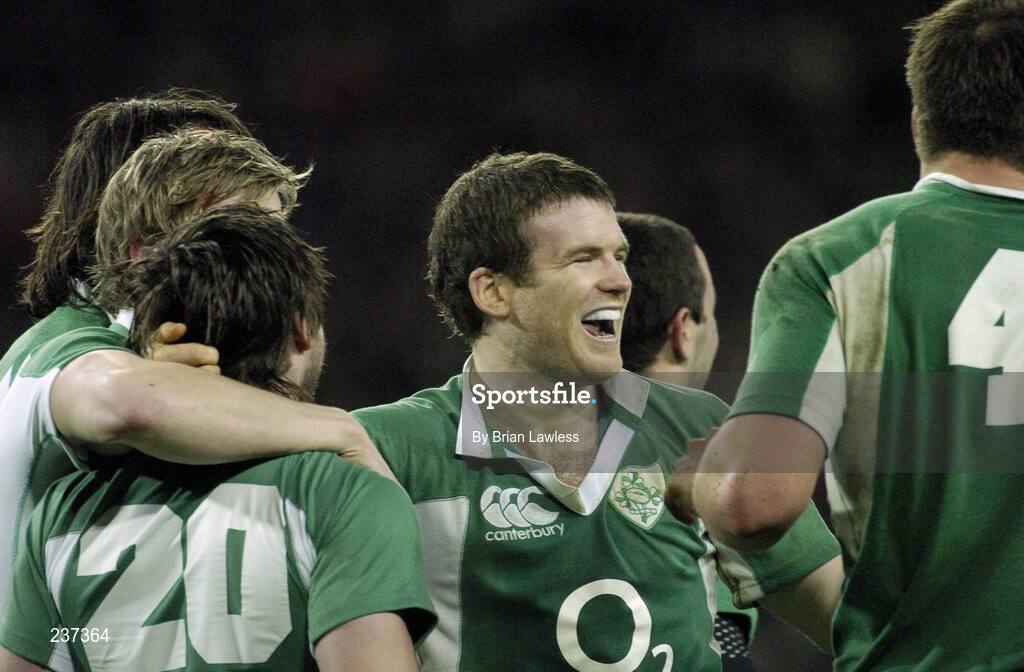 24 February 2007; Ireland's Gordon D'Arcy congratulates team-mate Isaac Boss (20) on scoring his side's fourth try. RBS Six Nations Rugby Championship, Ireland v England, Croke Park, Dublin. Picture Credit: Brian Lawless / SPORTSFILE