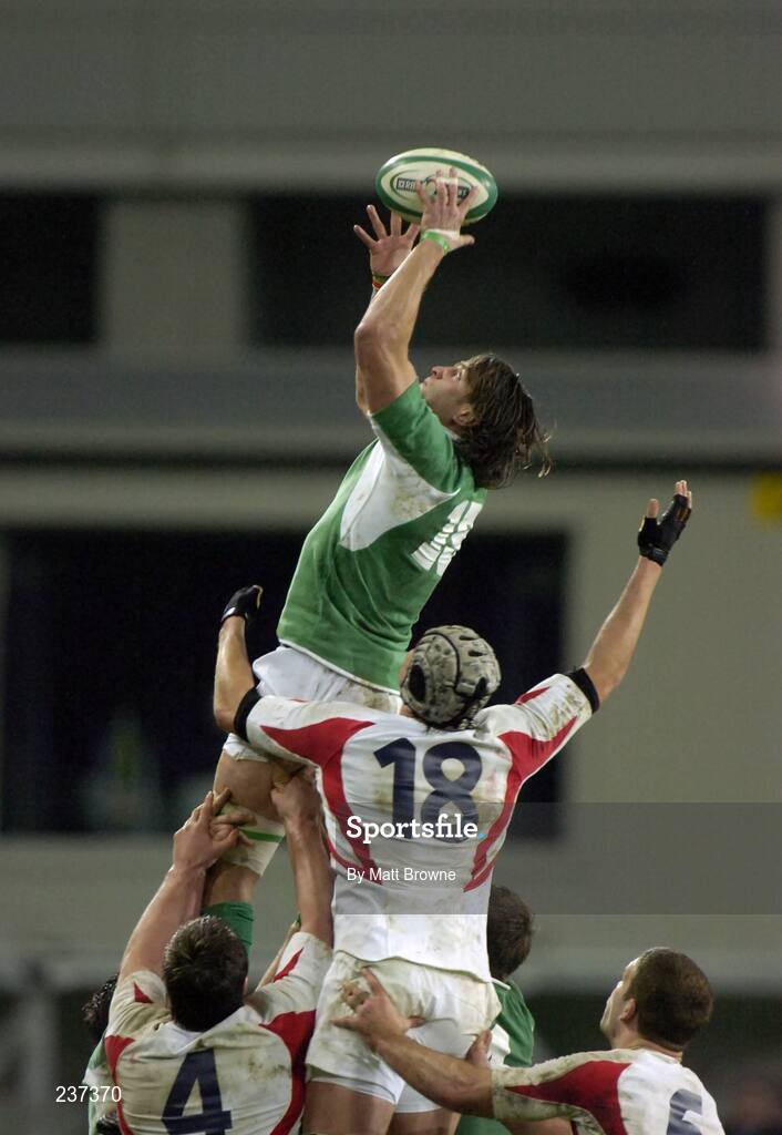 24 February 2007; Neil Best, Ireland, takes the ball in the lineout against Tom Palmer, England. RBS Six Nations Rugby Championship, Ireland v England, Croke Park, Dublin. Picture Credit: Matt Browne / SPORTSFILE