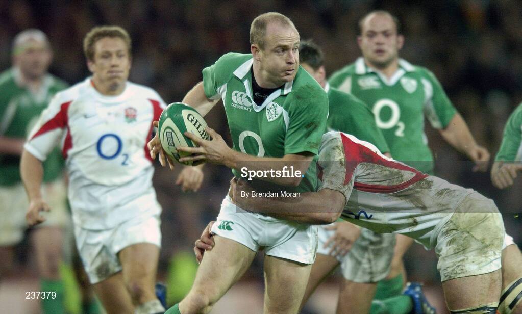 24 February 2007; Denis Hickie, Ireland, is tackled by Joe Worsley, England. RBS Six Nations Rugby Championship, Ireland v England, Croke Park, Dublin. Picture Credit: Brendan Moran / SPORTSFILE