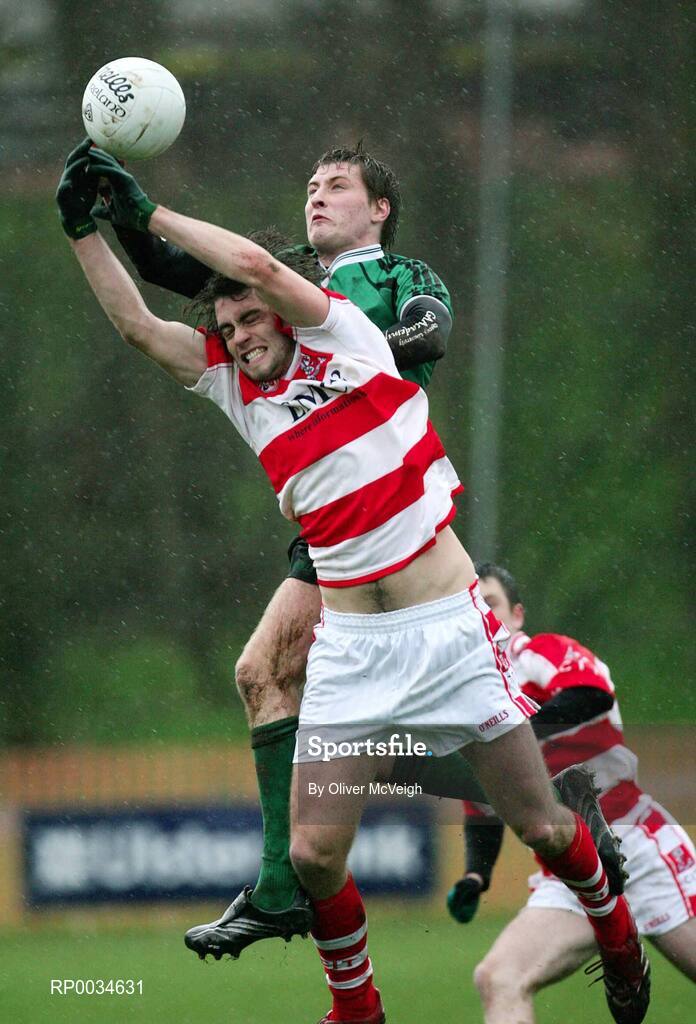 2 March 2007; Kevin McGourty, QUB, in action against Ray O'Connor, Cork IT. Ulster Bank Sigerson Cup Semi-Final, Queen's University Belfast v Cork Institute of Technology, Queen's University, Belfast, Co. Antrim. Picture credit: Oliver McVeigh / SPORTSFILE