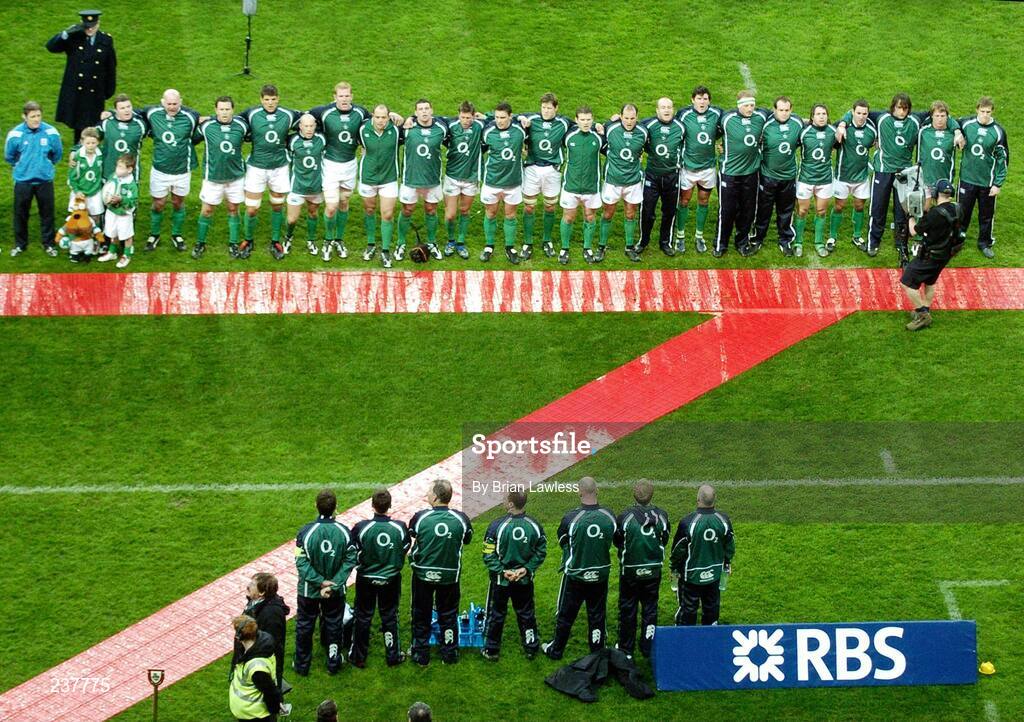 24 February 2007; The Ireland team stands for the National Anthem. RBS Six Nations Rugby Championship, Ireland v England, Croke Park, Dublin. Picture Credit: Brian Lawless / SPORTSFILE