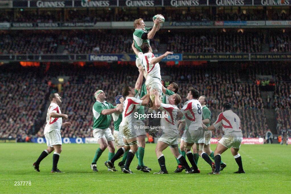 24 February 2007; Paul O'Connell, Ireland, wins possession in a lineout against England's Louis Deacon. RBS Six Nations Rugby Championship, Ireland v England, Croke Park, Dublin. Picture Credit: Brian Lawless / SPORTSFILE