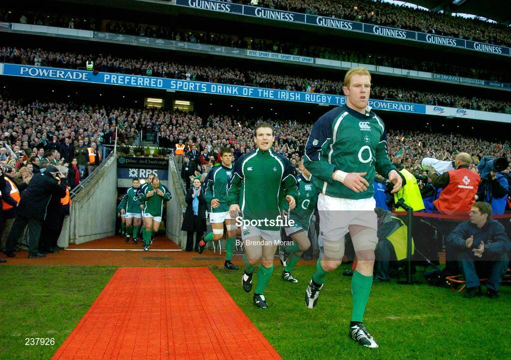 24 February 2007; Paul O'Connell, Ireland, runs onto the pitch before the start of the game. RBS Six Nations Rugby Championship, Ireland v England, Croke Park, Dublin. Picture Credit: Brendan Moran / SPORTSFILE