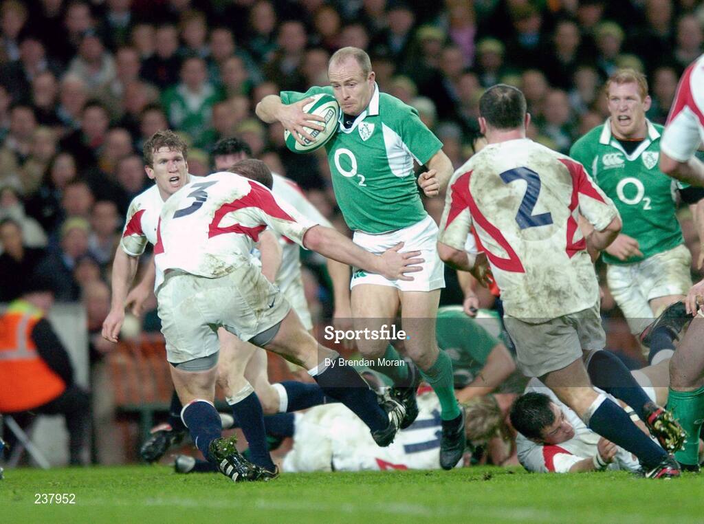 24 February 2007; Denis Hickie, Ireland, is tackled by Phil Vickery, 3, and George Chuter, 2, England. RBS Six Nations Rugby Championship, Ireland v England, Croke Park, Dublin. Picture Credit: Brendan Moran / SPORTSFILE