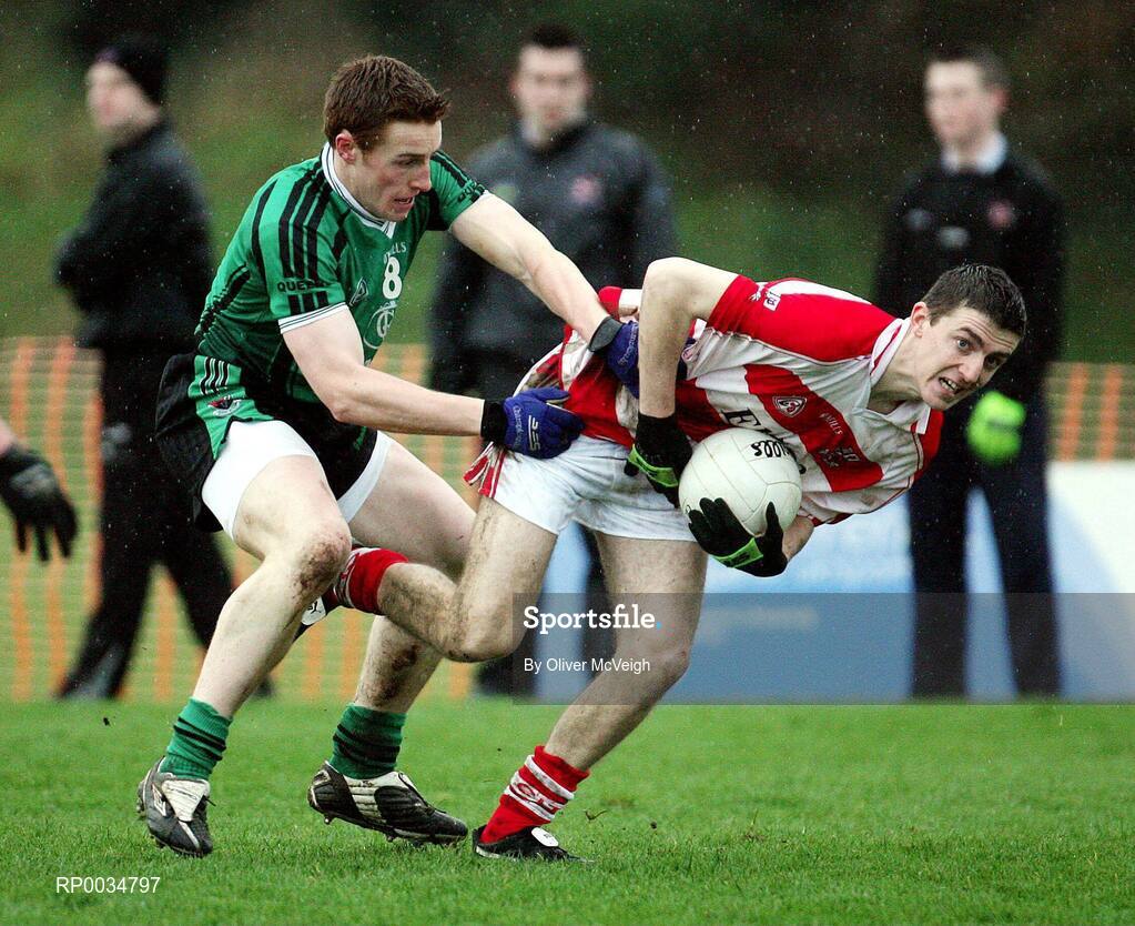 2 March 2007; Ray Carey, Cork IT, in action against Charlie Vernon, QUB. Ulster Bank Sigerson Cup Semi-Final, Queen's University Belfast v Cork Institute of Technology, Queen's University, Belfast, Co. Antrim. Picture credit: Oliver McVeigh / SPORTSFILE
