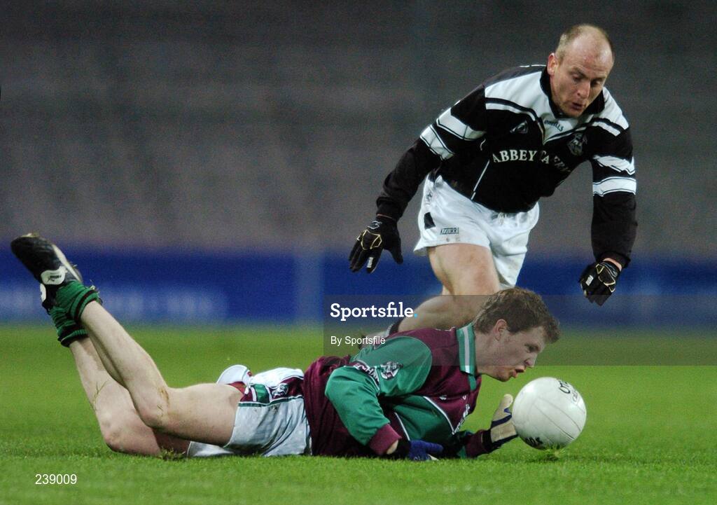 10 March 2007; Richard Carey, Eoghan Ruadh, in action against Sean Flaherty, Ardfert. Ardfert (Kerry) v Eoghan Ruadh (Derry), All-Ireland Intermediate Club Football Championship Final, Croke Park, Dublin. Photo by Sportsfile *** Local Caption ***