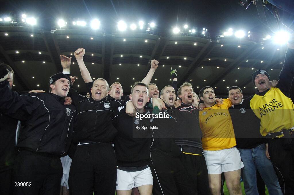 10 March 2007; The Ardfert squad celebrate at the end of the game. Ardfert (Kerry) v Eoghan Ruadh (Derry), All-Ireland Intermediate Club Football Championship Final, Croke Park, Dublin. Photo by Sportsfile