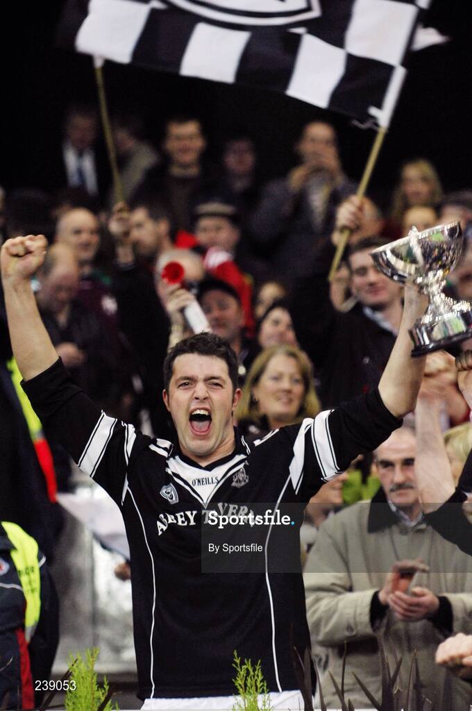 10 March 2007; Ardfert captain Jonathon Best lifts the cup after victory over Eoghan Ruadh. Ardfert (Kerry) v Eoghan Ruadh (Derry), All-Ireland Intermediate Club Football Championship Final, Croke Park, Dublin. Photo by Sportsfile *** Local Caption ***