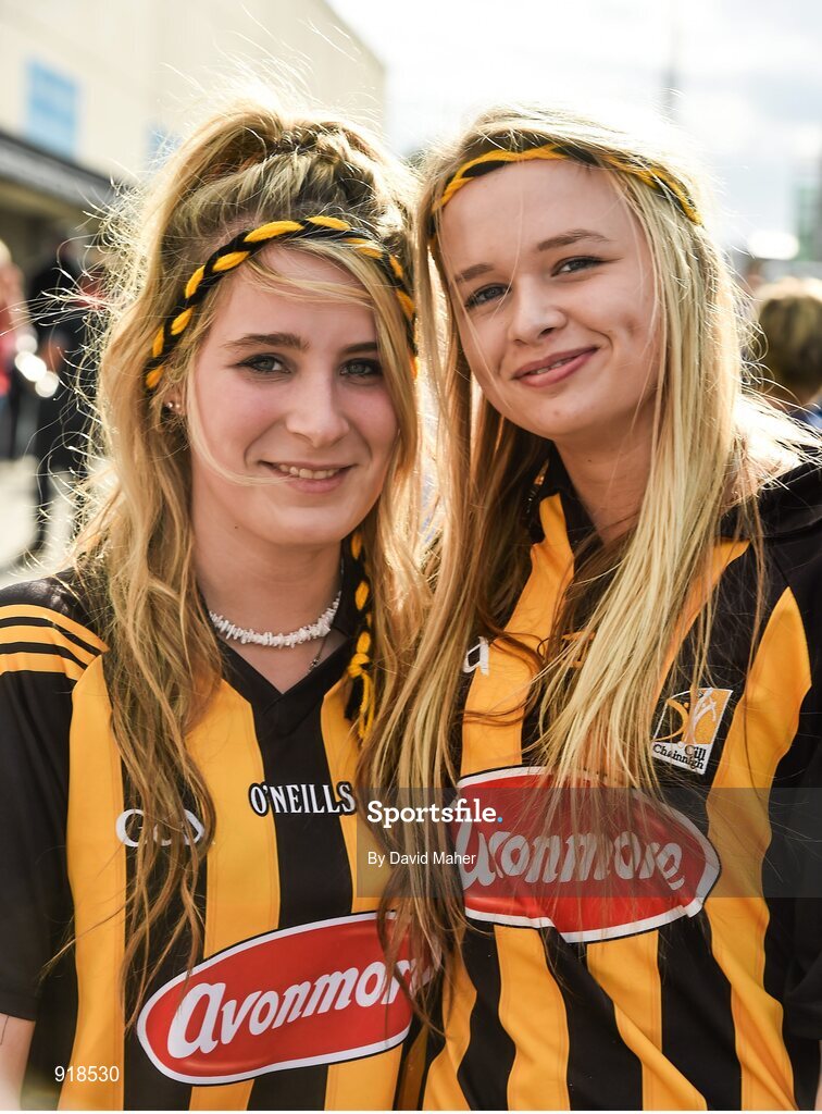 27 September 2014; Kilkeeny supporters Niamh Gallagher, left, and Aoife Naddy, both from Gowran, Co. Kilkenny, ahead of the game. GAA Hurling All Ireland Senior Championship Final Replay, Kilkenny v Tipperary. Croke Park, Dublin. Picture credit: David Maher / SPORTSFILE