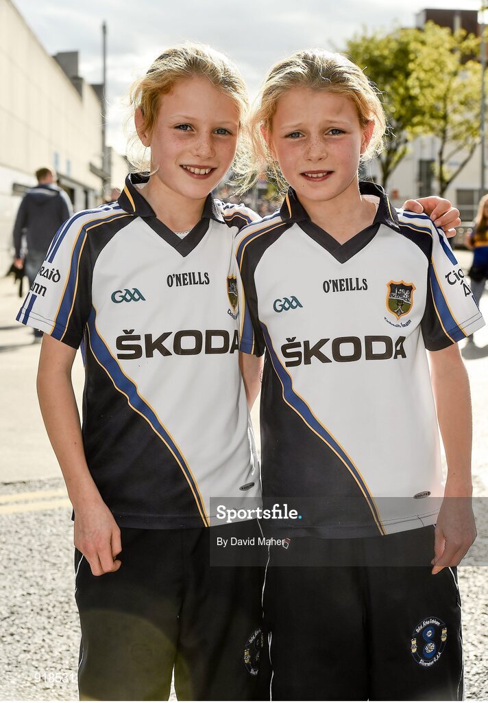 27 September 2014; Tipperary supporters, and twin sisters, Ellen, left, and Niamh Cunneen, age 11, from Silvermines, Co. Tipperary, ahead of the game. GAA Hurling All Ireland Senior Championship Final Replay, Kilkenny v Tipperary. Croke Park, Dublin. Picture credit: David Maher / SPORTSFILE