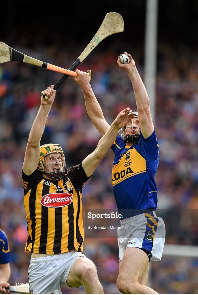 27 September 2014; Brendan Maher, Tipperary, in action against John Power, Kilkenny. GAA Hurling All Ireland Senior Championship Final Replay, Kilkenny v Tipperary. Croke Park, Dublin. Picture credit: Brendan Moran / SPORTSFILE