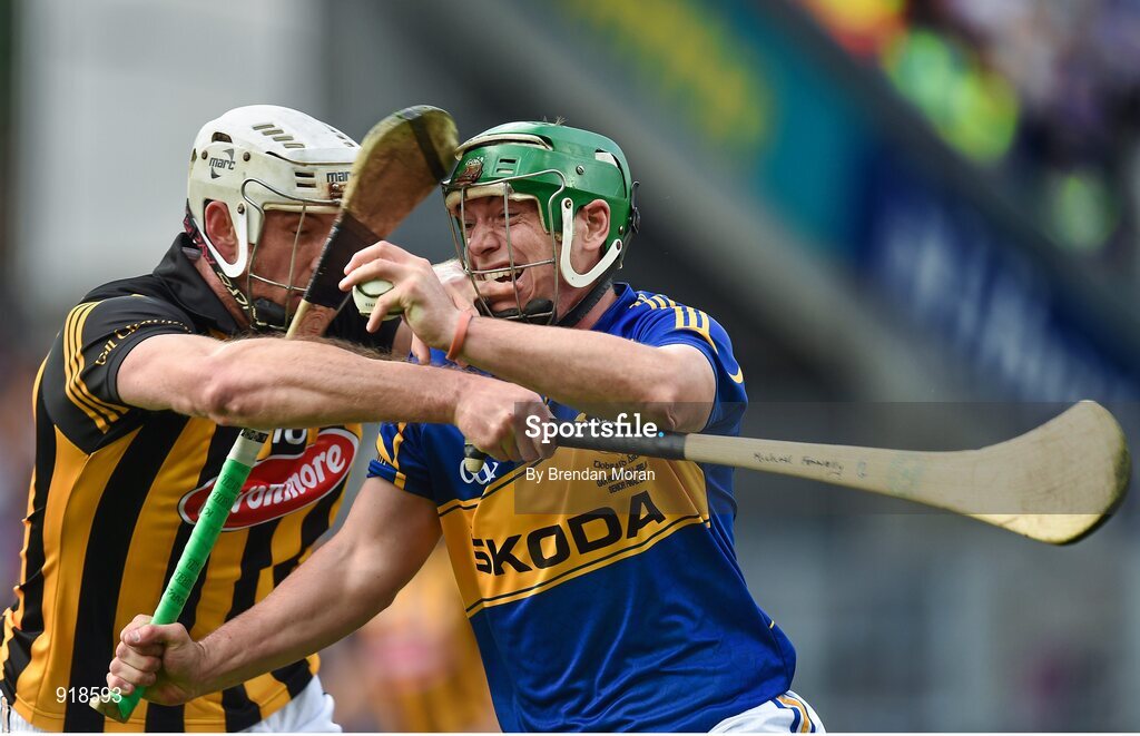 27 September 2014; John O'Dwyer, Tipperary, in action against Michael Fennelly, Kilkenny. GAA Hurling All Ireland Senior Championship Final Replay, Kilkenny v Tipperary. Croke Park, Dublin. Picture credit: Brendan Moran / SPORTSFILE