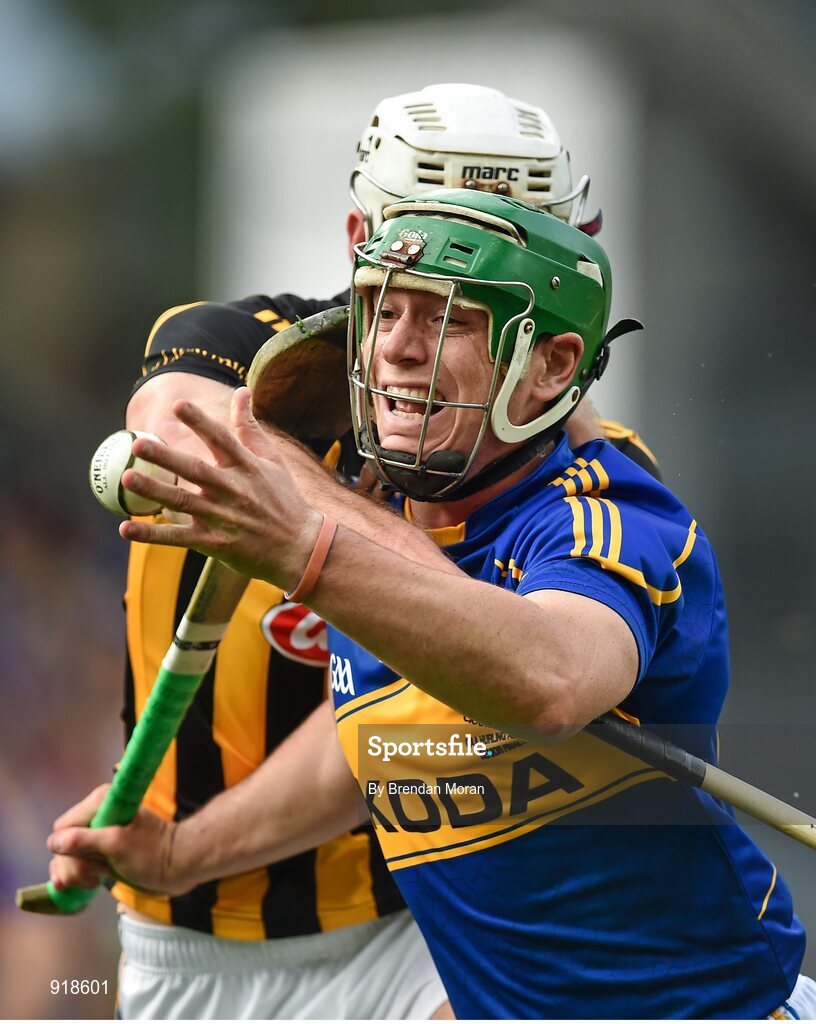 27 September 2014; John O'Dwyer, Tipperary, in action against Michael Fennelly, Kilkenny. GAA Hurling All Ireland Senior Championship Final Replay, Kilkenny v Tipperary. Croke Park, Dublin. Picture credit: Brendan Moran / SPORTSFILE