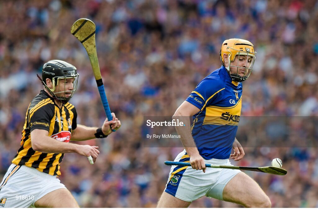 27 September 2014; Seamus Callanan, Tipperary, in action against JJ Delaney, Kilkenny. GAA Hurling All Ireland Senior Championship Final Replay, Kilkenny v Tipperary. Croke Park, Dublin. Picture credit: Ray McManus / SPORTSFILE